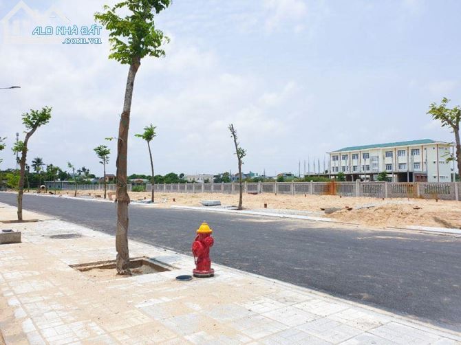 2 Lô đất mặt tiền SIÊU ĐẸP, view công viên - ngay trường ĐH Phạm Văn Đồng - Tp Quảng Ngãi - 2