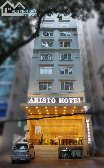 Bán gấp khách sạn Aristo MT Võ Văn Tần, P6, Q3. Hầm 10 tầng, DT 10x40m, HĐ thuê 900tr/th