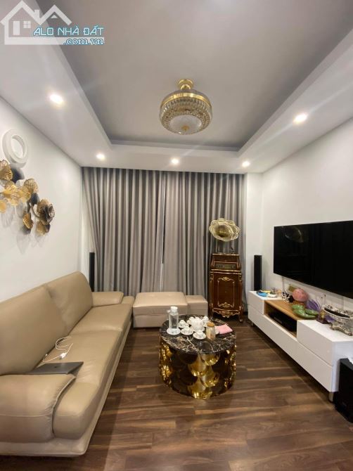 Cho thuê căn hộ chung cư đẹp tại EcoCity Việt Hưng, Long Biên. S: 68m2. Giá: 9tr/th - 3