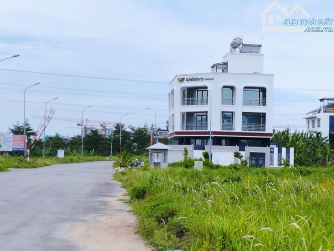 Cần bán đất nền đẹp, đối diện trường Mẫu giáo, diện tích 282m² nằm trong KDC Phú Nhuận, Q9 - 1