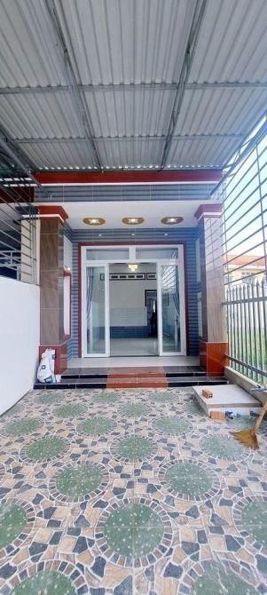 Nhà mới xây 100m2, KCN Phước Đông, Gò Dầu, SHR, Giá 700tr. - 1
