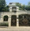 Cần bán Villa Nguyễn Thành Ý Đa Kao, Q.1, DT: 15mx20m. CN: 300m2 - 3 Lầu - Giá: 92 Tỷ TL