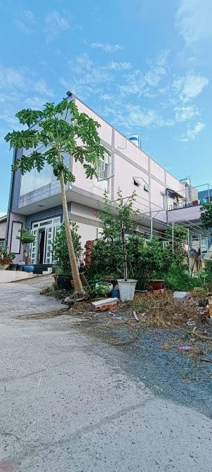 Nhà 1 trệt 1 lầu tại bình nhâm , tp Thuận An BD giá 8,5 tỷ