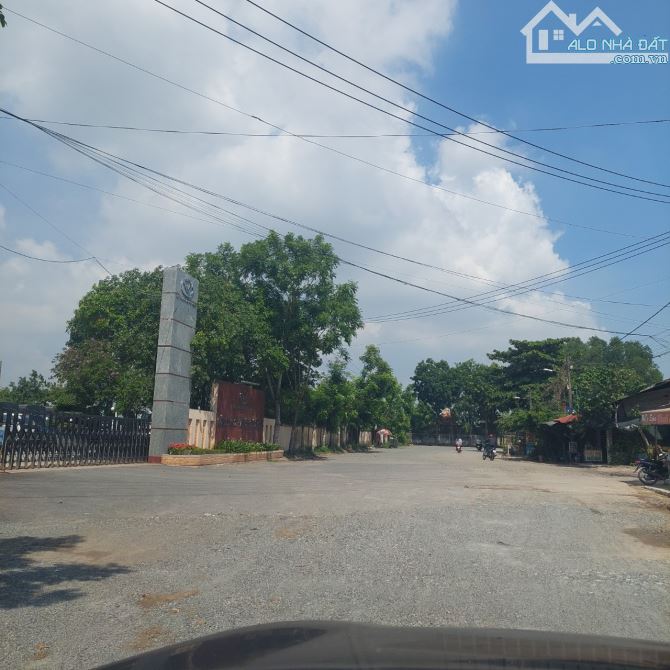 Bán lô đất đối diện nhà máy ô tô Đô Thành,xã Long Phước, Long Thành, Đồng Nai. Dt 1427m2, - 1
