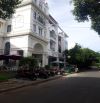 Cho thuê nhà phố góc 2 mặt tiền đường lớn của Phú Mỹ Hưng, Quận 7 nhà mới đẹp.