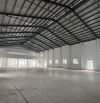 Cho Thuê Kho Xưởng riêng biệt 3500m2 có văn phòng sân rộng cho ngành may mặc ở Binh Chánh