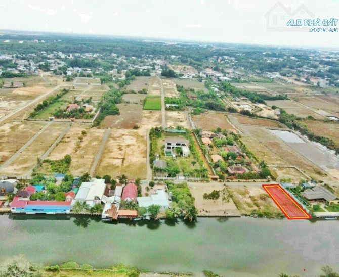 Siêu phẩm MT sông Phạm Thái Bường Phước Khánh đường xe hơi,đất vườn (CLN) giá 2,7 tỷ/1000m