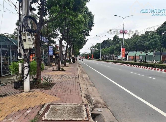 Đất mặt tiền đường: Nguyễn Chí Thanh DT.744 - 3