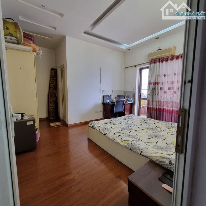 Bán căn hộ chung cư tuyệt đẹp Nàng Hương Nguyễn Trãi 98m2 gồm 3PN 4.5 tỷ