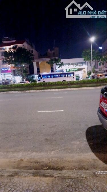 Cho thuê đất mặt tiền đường Phạm Văn Đồng thành phố Đà Nẵng - 1