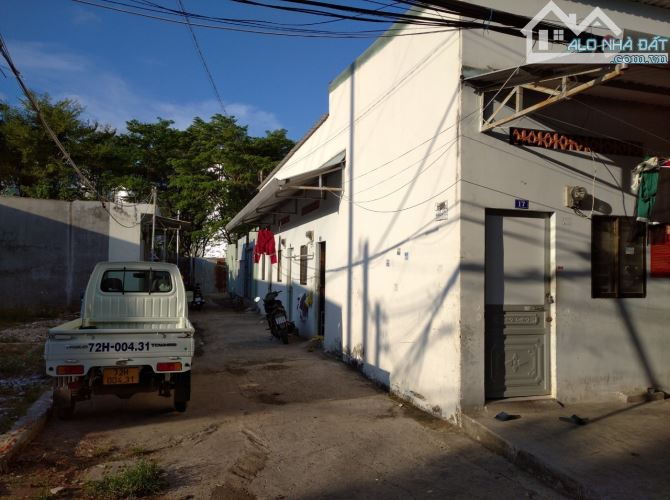 Cần bán 9 phòng trọ và mảnh đất trống đường Mai Thúc Loan, phường Rạch Dừa, tp Vũng Tàu - 1