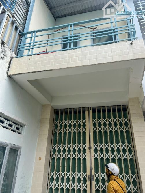 Bán nhà hẻm Tân An, Phước Hải Tp Nha Trang nhà 1 trệt 1 lầu 2 phòng ngủ