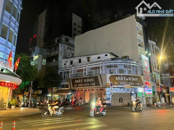Cho thuê góc 2MT đường Trần Hưng Đạo - An Bình 4.7x18m đối diện Hotel Đồng Khánh, 110 triệ