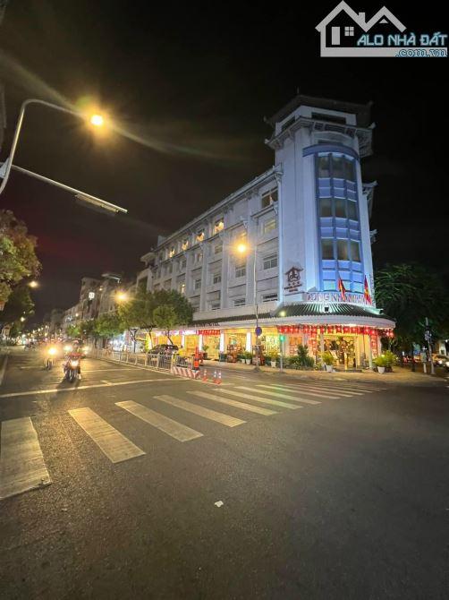 Cho thuê góc 2MT đường Trần Hưng Đạo - An Bình 4.7x18m đối diện Hotel Đồng Khánh, 110 triệ - 1
