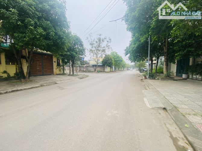 Bán đất mặt phố Lê Đĩnh Chi, Liên Bảo, Vĩnh Yên. DT 180m2 - 1