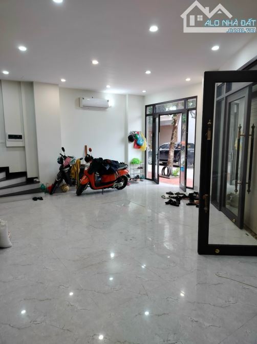 Cho thuê T1+T2+T3 , sàn 70 m2/tầng nhà thang máy tại Mậu Lương tiện làm vp - 5
