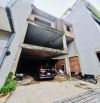 Bán nhà phố Lê Văn Lương ô tô tránh kinh doanh 100 nhà 3 tầng giá 20.2 tỷ