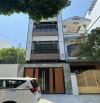 Cho thuê nhà 5 tầng mới mặt tiền Trịnh Phong, trung tâm Nha Trang. DT 106m2 có thang máy