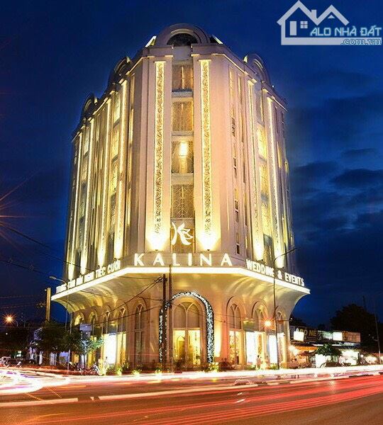 Cần bán nhà hàng khách sạn KALINA mặt tiền Bờ Bao Tân Thắng, Tân Phú. Chỉ: 175 tỷ