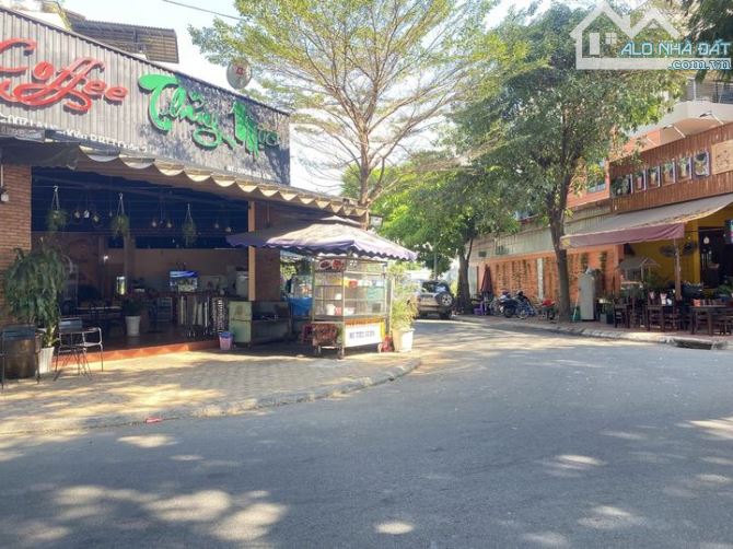 Cho thuê mặt bằng kinh doanh Góc 2 mặt tiền đường Lê Hữu Kiều Quận 2 💥 Vị trí view sông