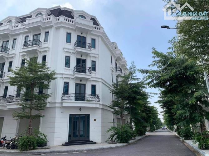 Bán nhà Luxury Kiến Hưng Hà Đông 70m2 5 tầng mặt tiền 20m hơn 15.2tỷ ôtô tránh vỉa hè CC