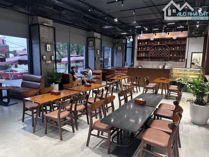 Cho thuê mặt bằng tầng 1 số 18 Nguyễn Hy Quang, 130m2. Mt 7m phù hợp làm nhà hàng , cafe - 3