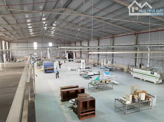 Cho thuê kho xưởng giá rẻ 1400m2 chỉ 60 triệu tại đường Nguyễn Cửu Phú - Bình Tân