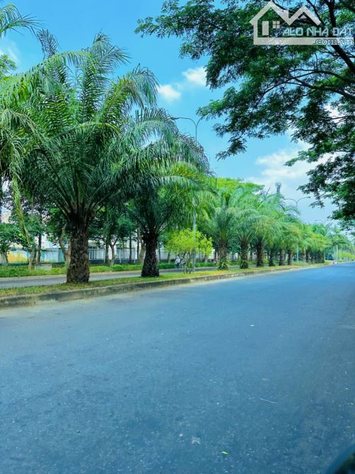 Nhà em kinh doanh lổ bán gấp nền đất ở KCN Phước Đông Tây Ninh giá 800tr full thổ,sổ sẵn - 1