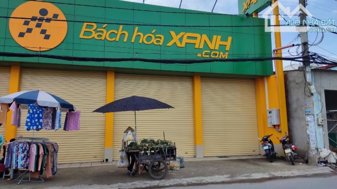 Cho thuê mặt tiền Mã Lò, gần ngã tư quận Bình Tân DT 9mx25m