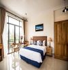 Cho thuê khách sạn tiêu chuẩn 3 sao, 31 phòng mặt tiền Phan Chu Trinh. P.2