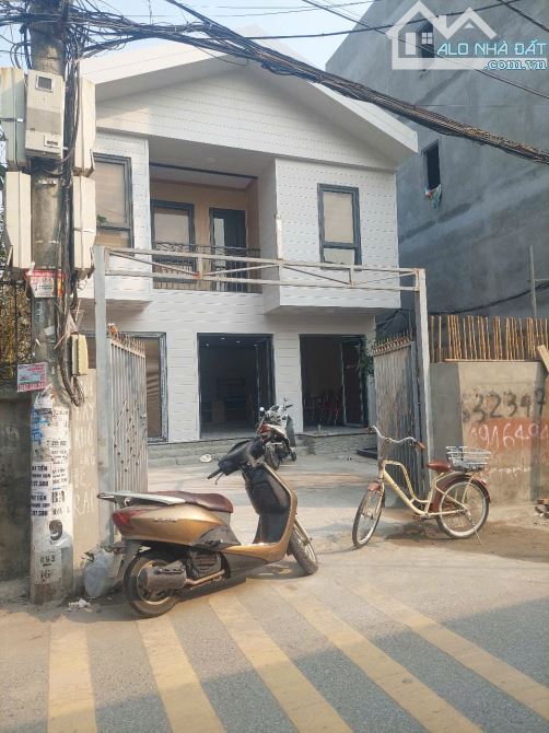 CHO THUÊ NHÀ 2 TẦNG MỚI XÂY,DTSD 140M2,THIẾT KẾ HIỆN ĐẠI KHU NGỌC THUỴ,LONG BIÊN