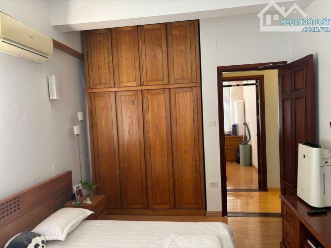 Cho thuê căn hộ 72m2,căn góc, 2 phòng ngủ, tại tòa CT14A Võ Chí Công, Tây Hồ, HN