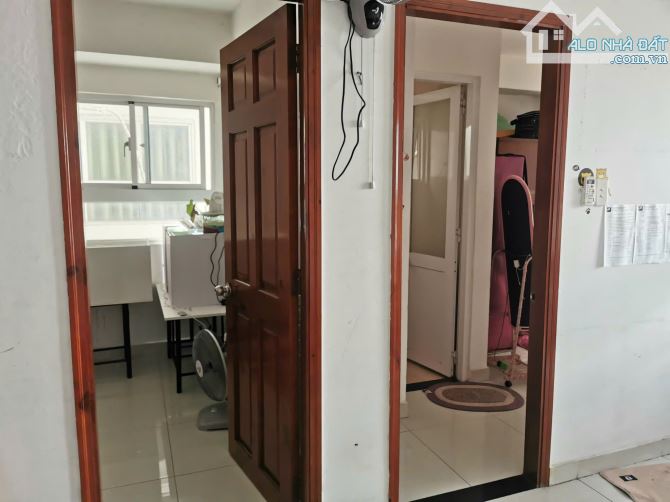 Cho Thuê Căn Hộ 64m2, 2 PN toà nhà (8X - Plus) đường Trường Chinh, Q12, khu dân cư đông