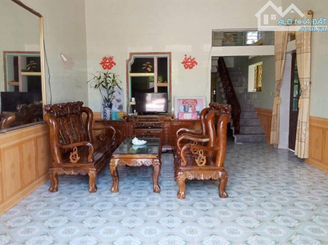 Cho thuê nhà 2 tầng, 100m2, 2 ngủ, đầy đủ nội thất tại Bình Nguyên, Kiến Xương, Thái Bình