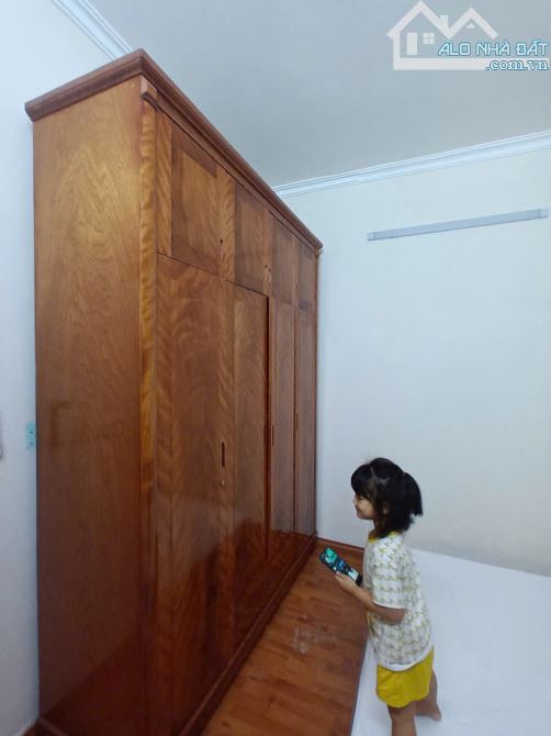 Cho thuê nhà riêng 50m2 x2,5 tầng,ngõ 197 Hoàng Mai nà mới sửa đẹp, xe tải nhỏ vào tận cửa
