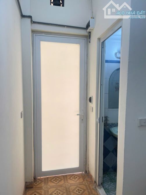 Cho thuê lâu dài nhà 3,5 tầng, 5 ngủ,3WC,Ngõ 11 Phố Nguyễn An Ninh, Hoàng Mai,HN