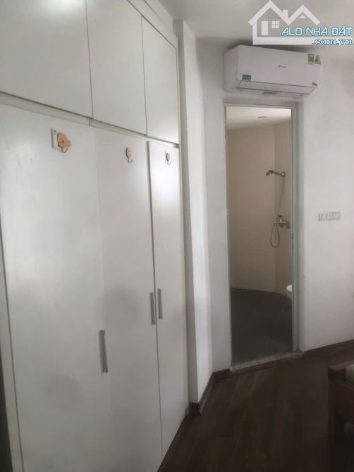 Cho thuê căn studio 35m2,Full đồ, có thang máy, tại 91 Hồ Văn Chương, Đống Đa,HN