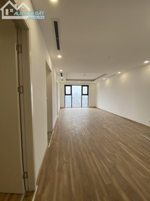 Còn duy nhất căn 140m2 3pn mới cực đẹp làm văn phòng tại dự án mới Paragon Cầu Giấy giá rẻ