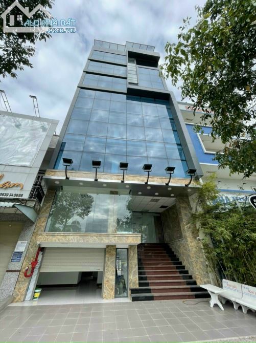 Cho Thuê Tòa Nhà 10 Tầng Mặt Tiền Đường Võ Văn Kiệt Cần Thơ Giá 200tr/tháng thương lượng