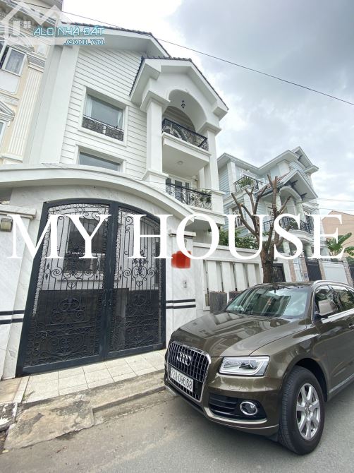 Villa đỉnh nhất hệ mặt trời ngay trung tâm THảo điền, đẹp như tranh giá rẻ