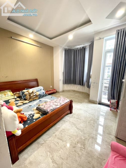 NHÀ ĐẸP 1 TRỆT 2 LẦU 4PN, KDC HỒNG LONG THỦ ĐỨC