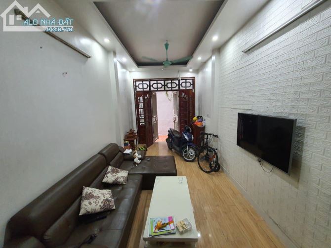 Cho thuê nhà riêng Giáp Nhị , 50 m2 x 4 tầng 4 phòng ngủ 10 triệu/tháng