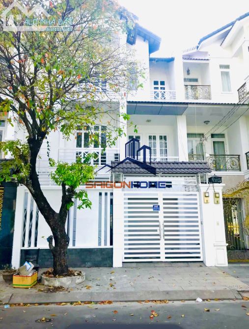 Cho thuê Biêt thự Hầm 3 lầu Nguyễn hoàng An Phú Quận 2