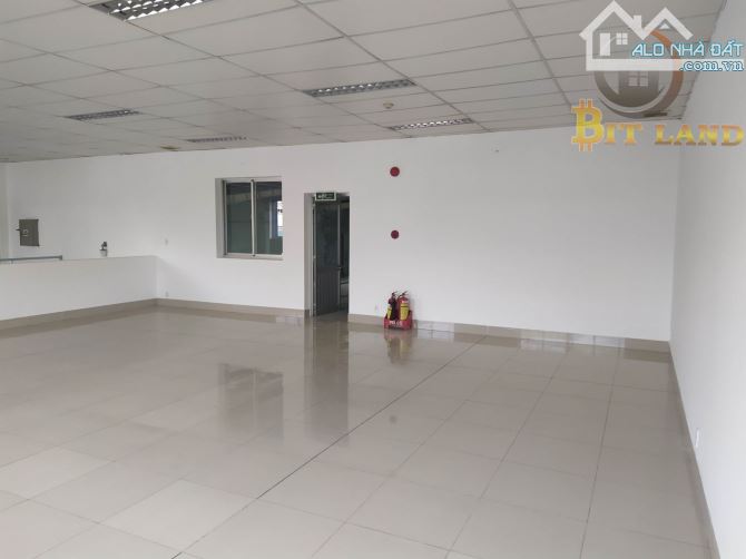 Cho thuê xưởng 2200m2 KCN AMATA, xưởng mới, giá rẻ