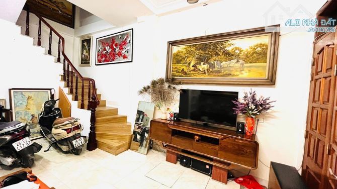 Cho thuê nhà khương thượng 40m 5 tầng