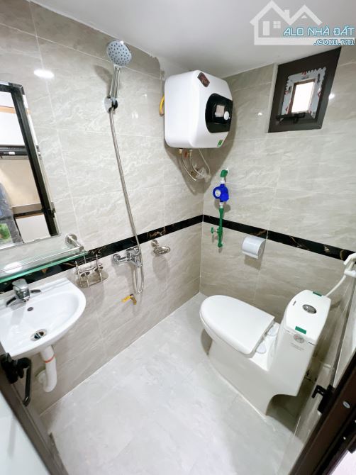 Cho Thuê CCMN Ngõ 205 Lương Thế Vinh – Thanh Xuân 30m2 Gác Xép Full Nội Thất , Thang Máy