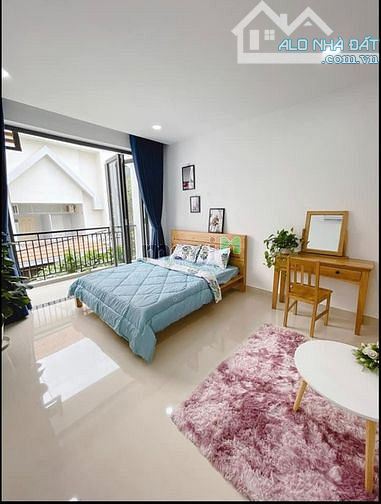 Căn hộ full nội thất ở công viên Hoàng Văn Thụ Tân Bình