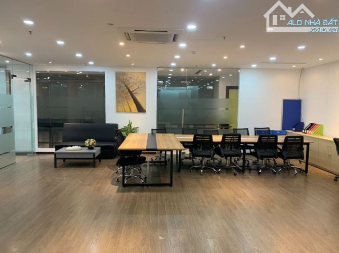 Cho thuê sàn văn phòng giá cực rẻ tại Giang Văn Minh - Kim Mã - Ba Đình - Diện tích: 100m²