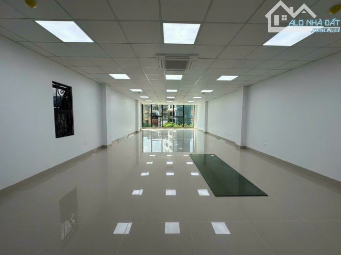 Cho thuê mặt bằng làm văn phòng 132m2-15tr thông sàn Nguyễn Văn Cừ ( như hình ) 🎊