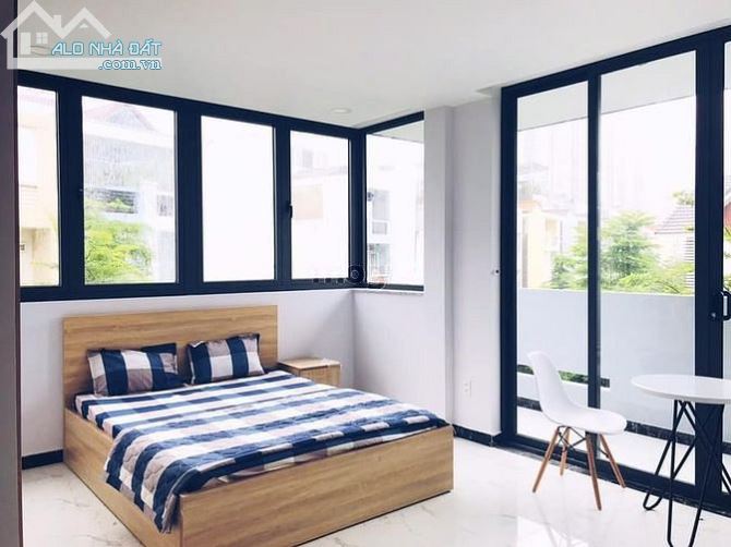 Cho thuê căn hộ full nội thất 25m2 có ban công ở Quận 6